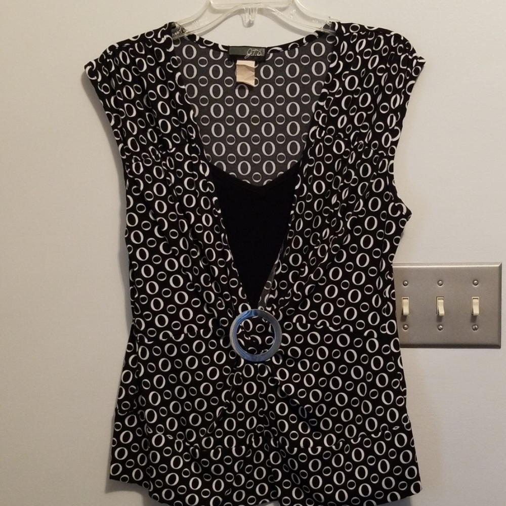Sleeveless top